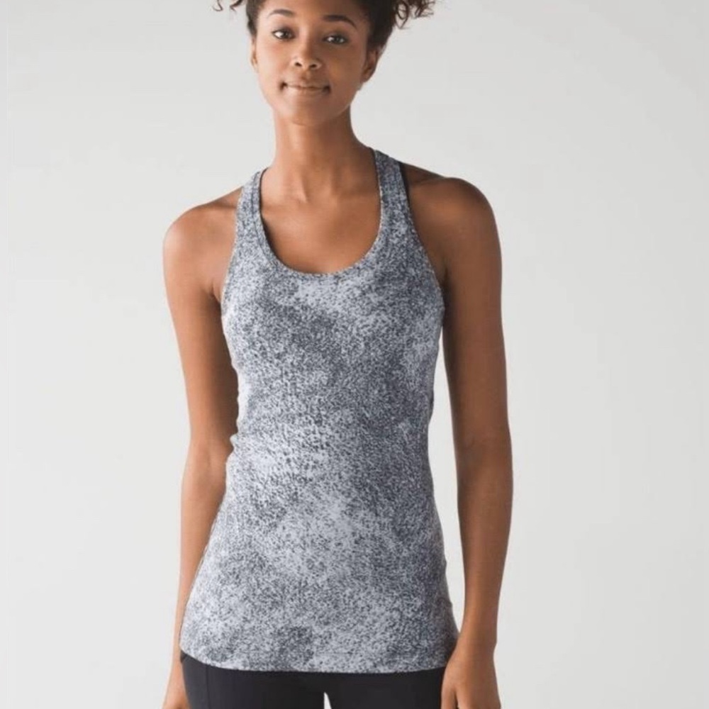 Lululemon racer back tank top workout shirt size 4